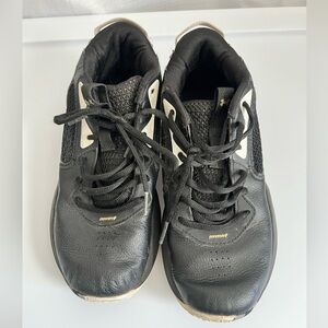 Under Armour Boys Athletic Sneakers Size 5